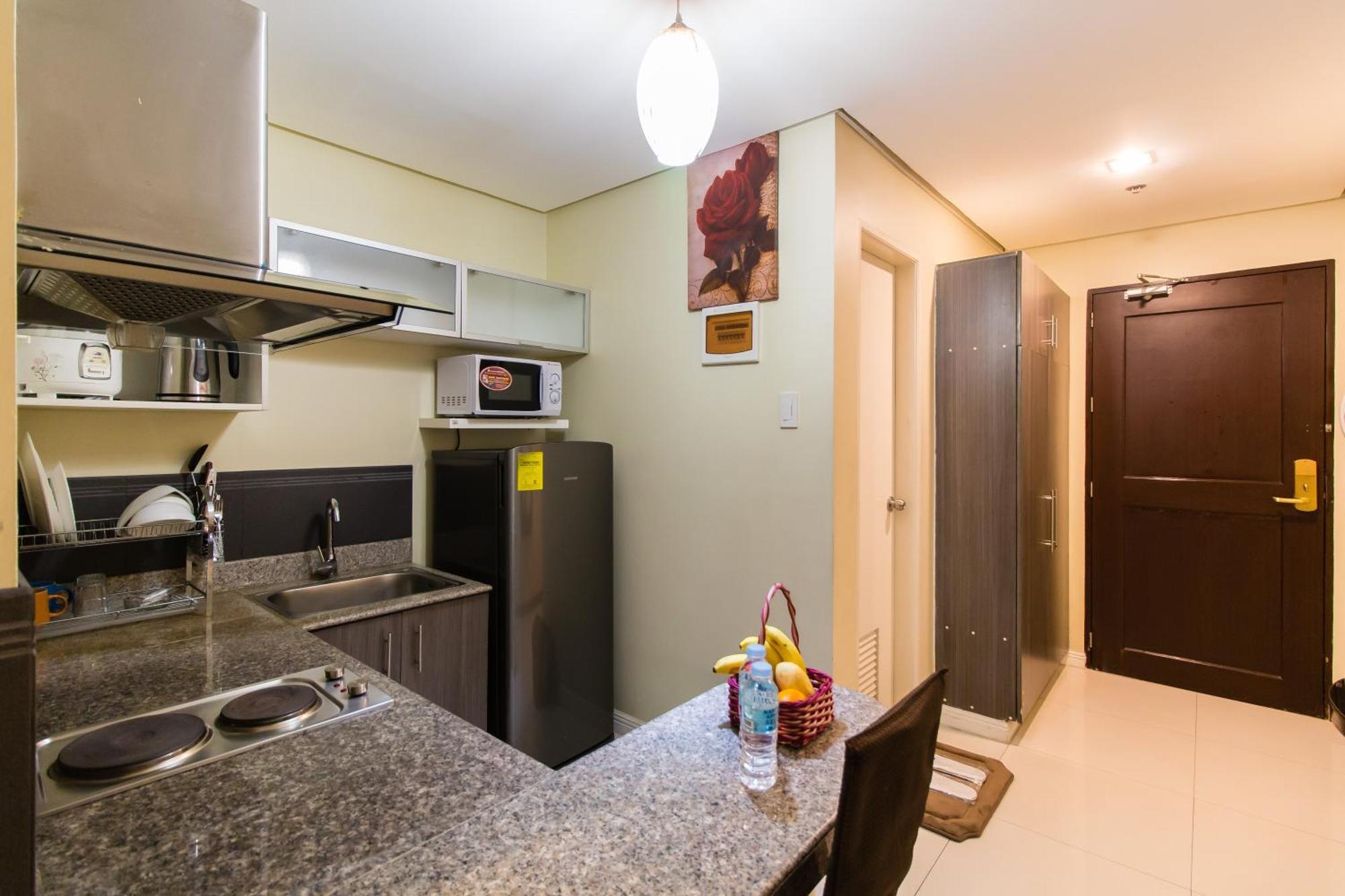 Jmm Apartment Suites Manila Exterior photo