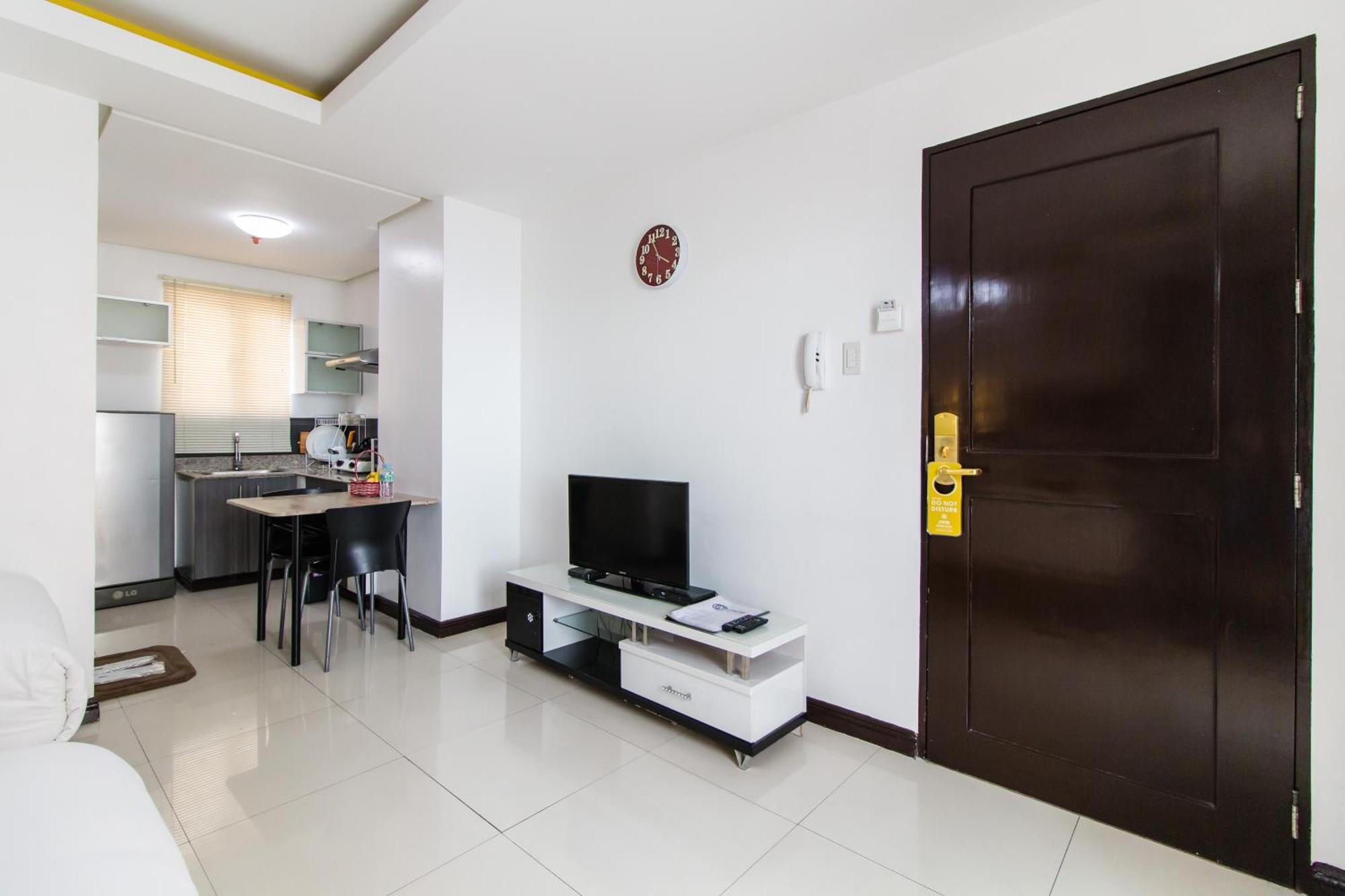 Jmm Apartment Suites Manila Exterior photo