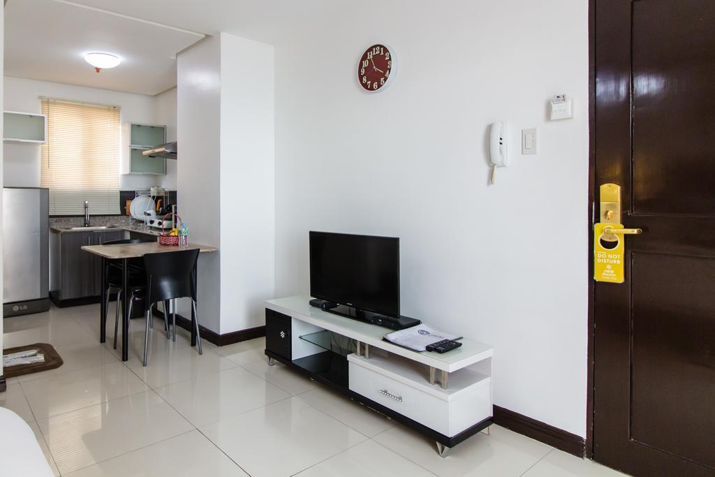 Jmm Apartment Suites Manila Exterior photo