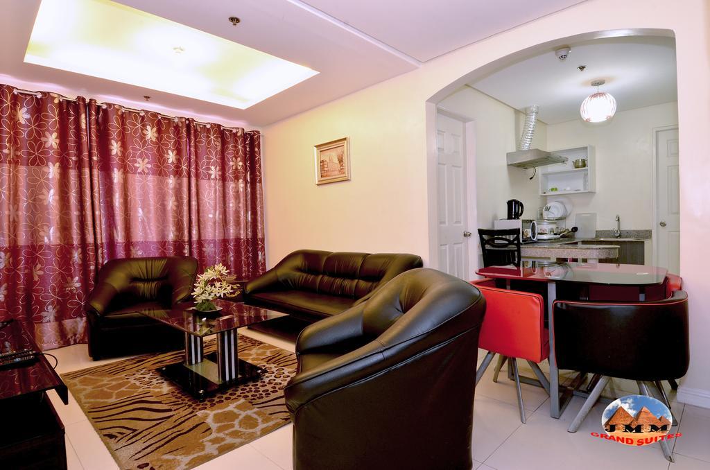Jmm Apartment Suites Manila Exterior photo