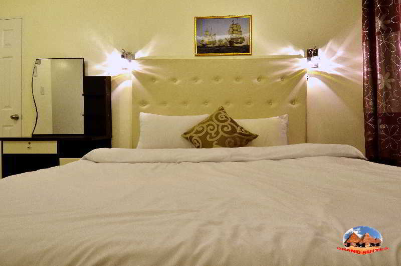 Jmm Apartment Suites Manila Exterior photo